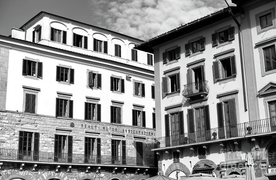 Building Photograph - Building Style At Piazza Della Signoria In Florence by John Rizzuto Building Photograph - Building Style At Piazza Della Signoria In Florence by John Rizzuto
