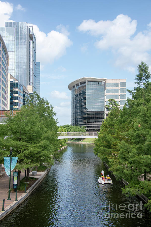 All About The Woodlands Waterway in The Woodlands, TX 
