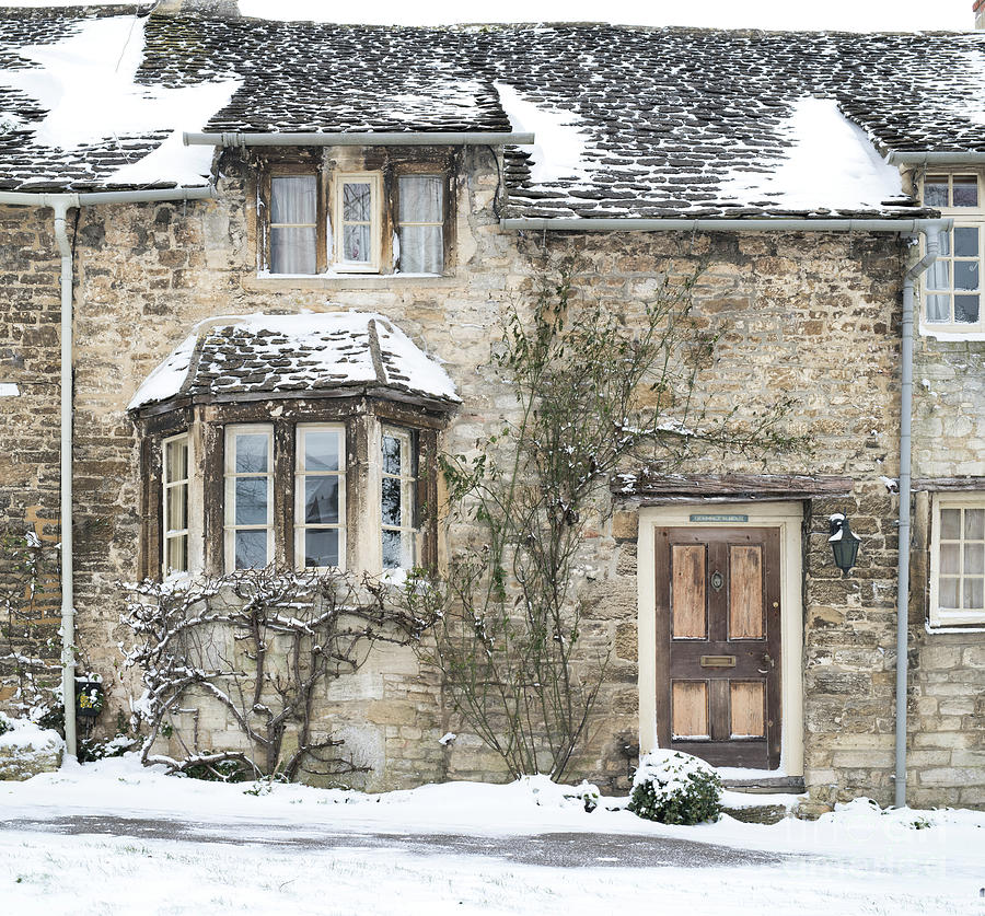 Burford Hill Cottage in Winter Photograph by Tim Gainey
