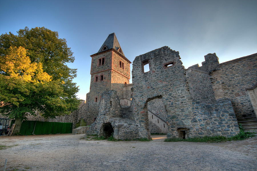 Burg Frankenstein Photograph by Ronny Winkler