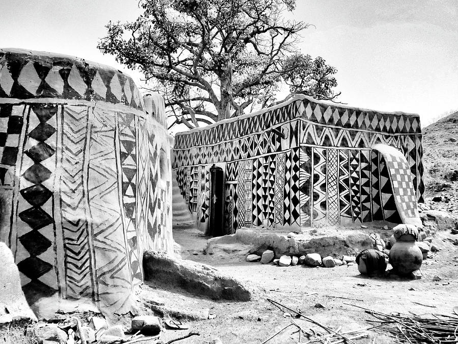 Black And White Photograph - Burkina Faso 07 by Dominic Piperata