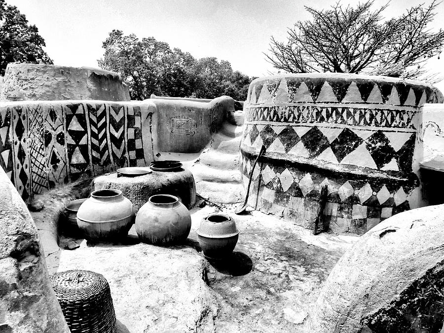 Black And White Photograph - Burkina Faso 11 by Dominic Piperata