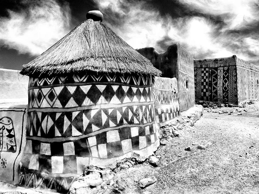 Black And White Photograph - Burkina Faso 14 by Dominic Piperata