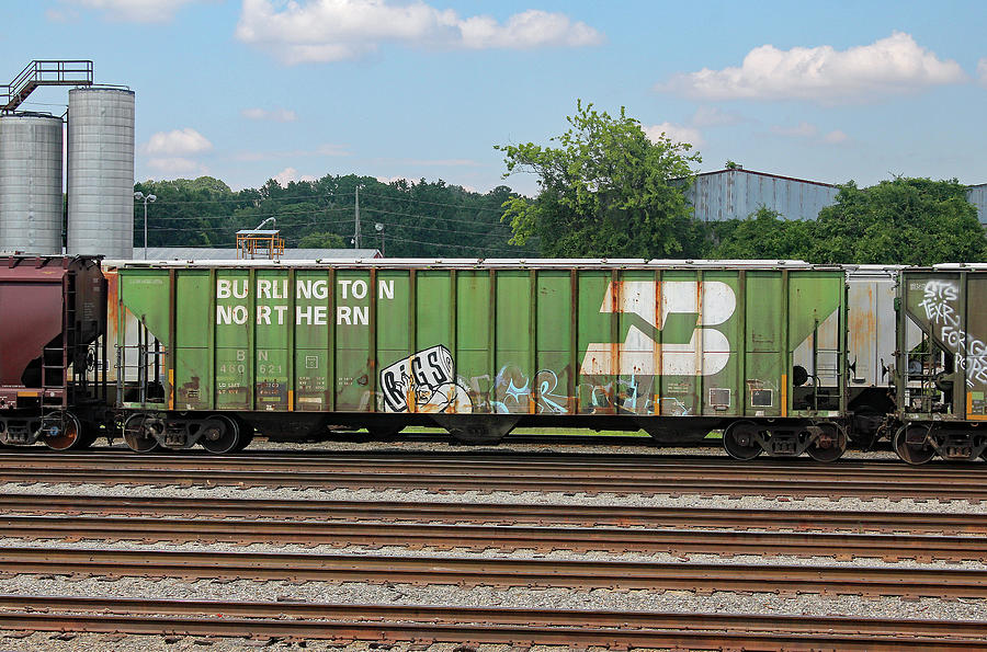 Burlington Northern Covered Hopper 460621 Photograph by Joseph C Hinson ...