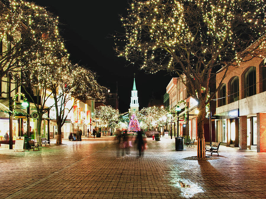 Burlington Vermont Church Street at Christmas Photograph by Stephen