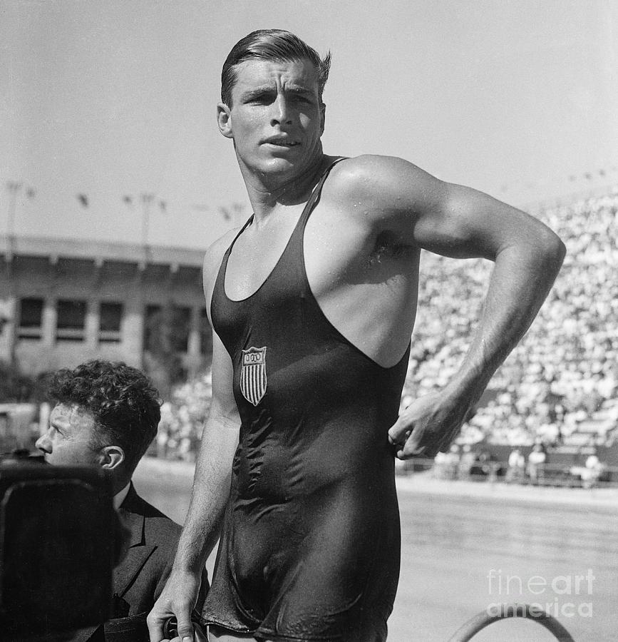 Buster Crabbe At 1932 Summer Olympics Photograph by Bettmann