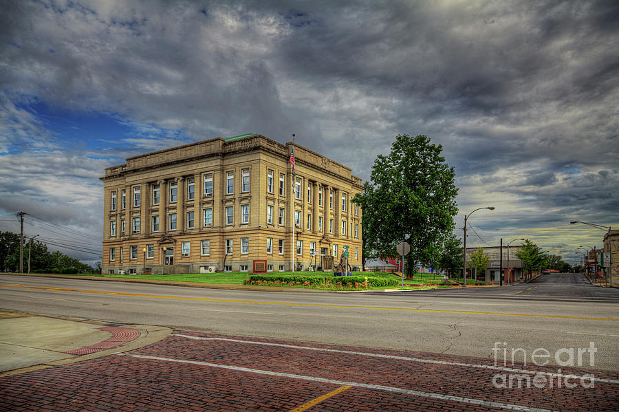 Butler County Courthouse Photograph by Larry Braun Fine Art America