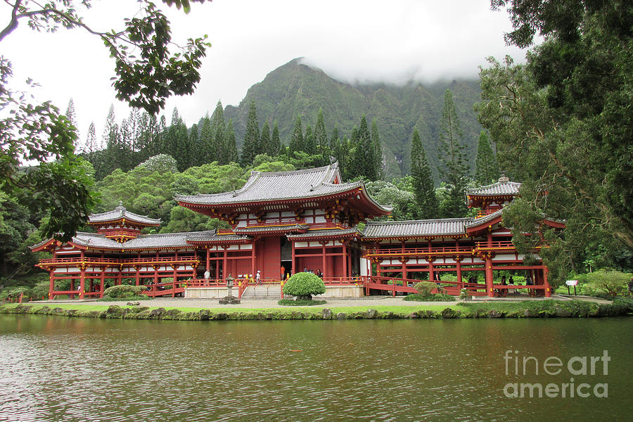 Byodo-In Temple 10 Photograph by Randall Weidner