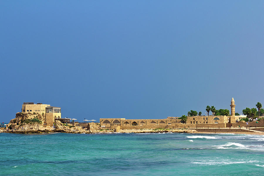 Caesarea´s National Park In Israel Photograph by Luoman