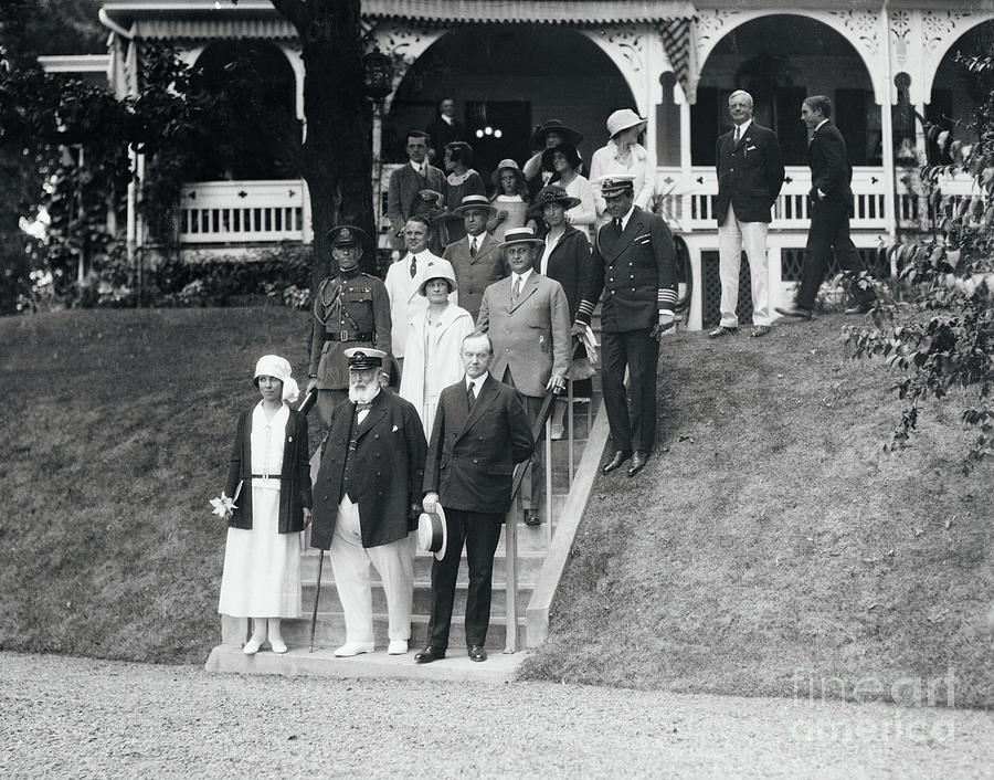 Calvin Coolidge With Wife And Others Photograph by Bettmann