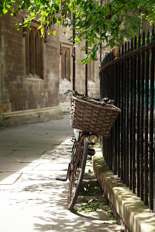 Cambridge Bicycle Leaning Against A Photograph by Rob ellis