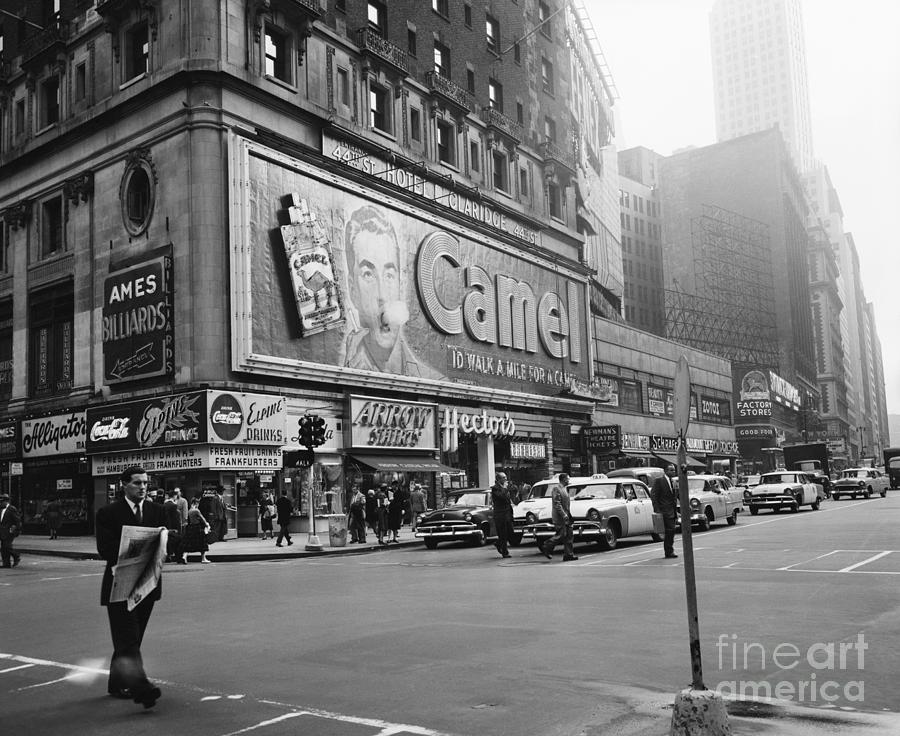 Camel Sign In Times Square Photograph by Bettmann