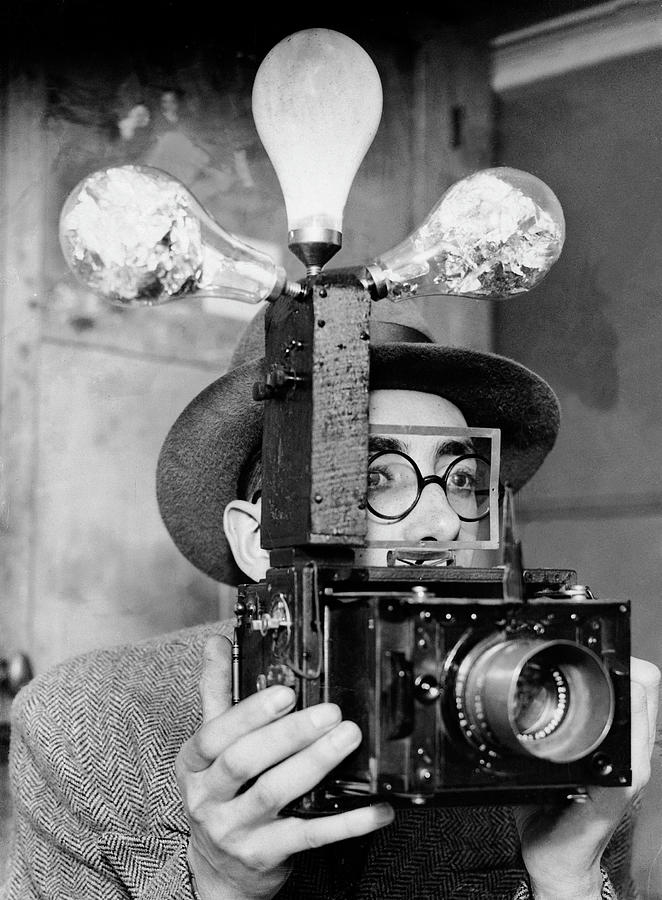 Camera With Instantaneous In 1931 Photograph by Keystone-france