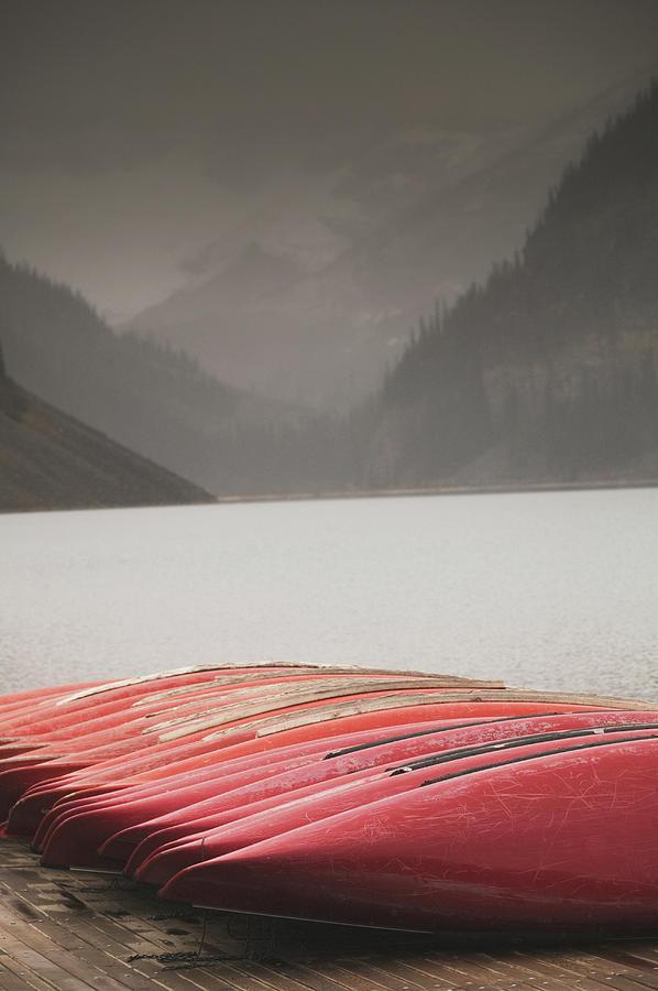 Canada, Alberta, Banff Np, Lake Louise Photograph by Walter Bibikow