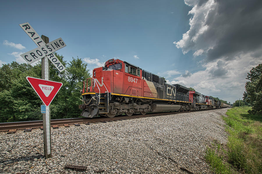 Canadian National 8947 and 2255 Photograph by Jim Pearson