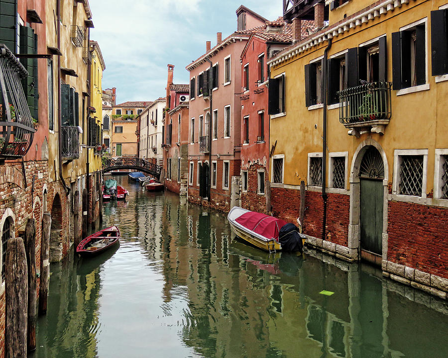 Canal Venice Italy 1 Photograph by Helaine Cummins