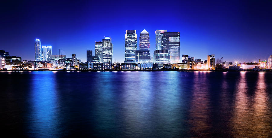 Canary Wharf London City Skyline Uk Photograph by Deejpilot