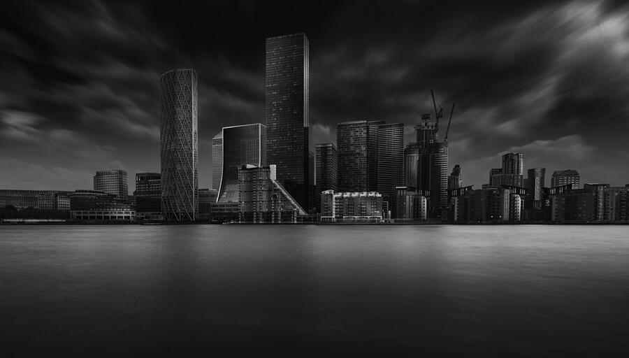 Architecture Photograph - Canary Wharf - London by Jobin Mathew