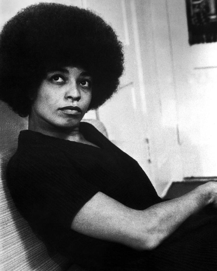 Candid Portrait Of Angela Davis Photograph by Globe Photos - Fine Art ...