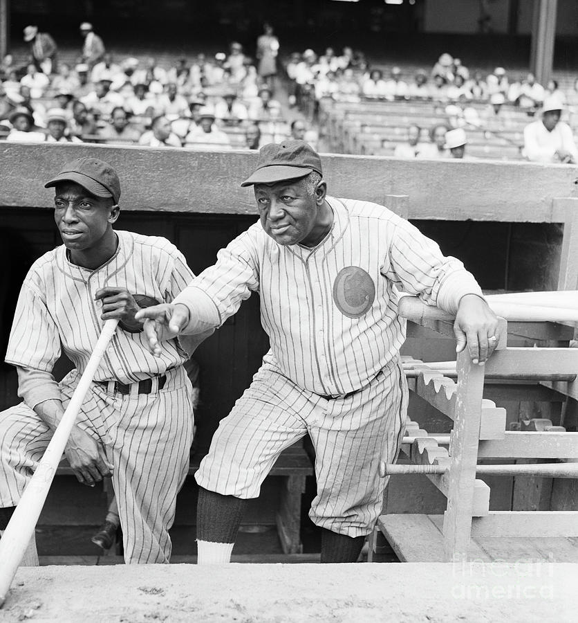 Candy Jim Taylor And Cool Papa Bell Photograph by Bettmann