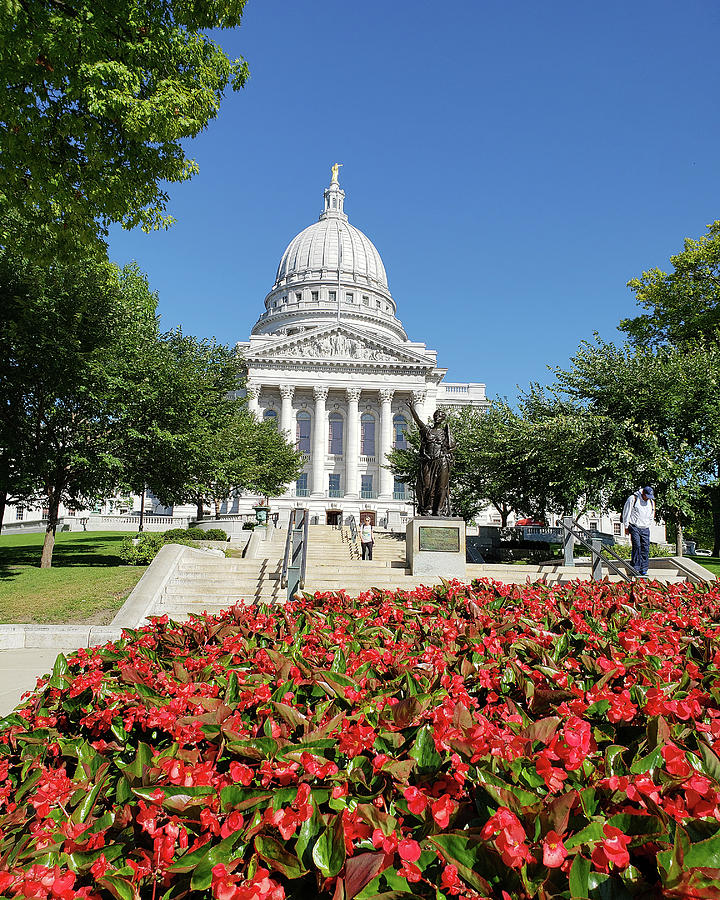 tours of the capitol building madison wi