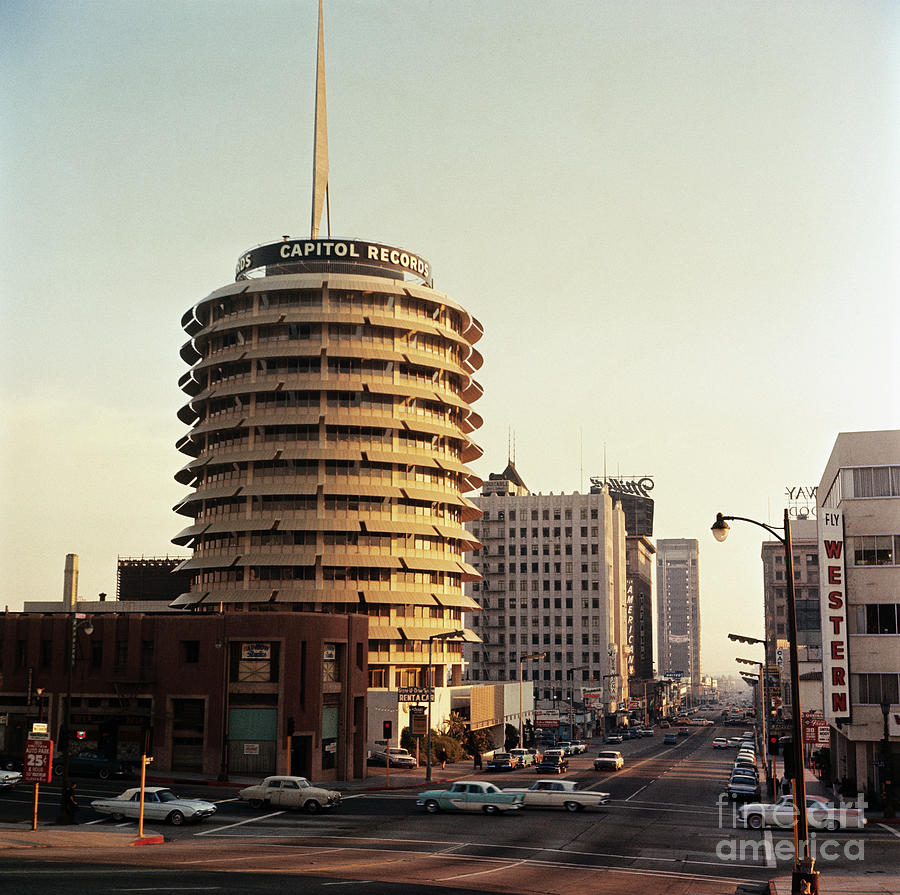 Capitol Records Building Photograph by Bettmann