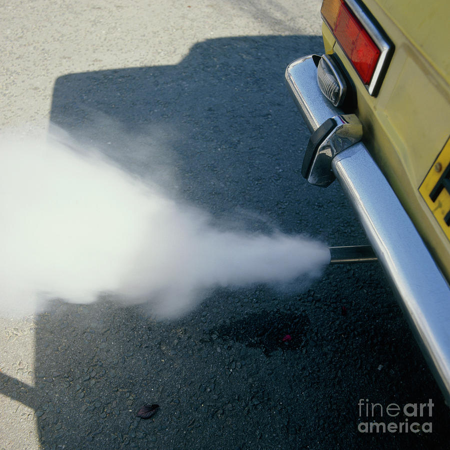 car-exhaust-fumes-photograph-by-john-mcmaster-science-photo-library