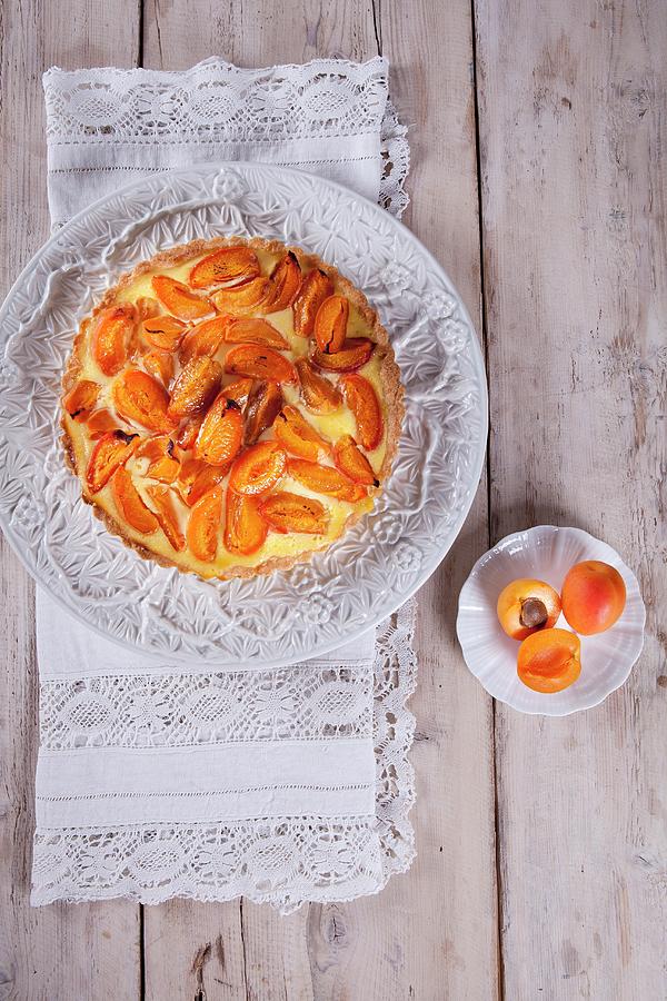 Caramelised Apricot Pudding Tart Photograph by Elisabeth Von Plnitz-eisfeld