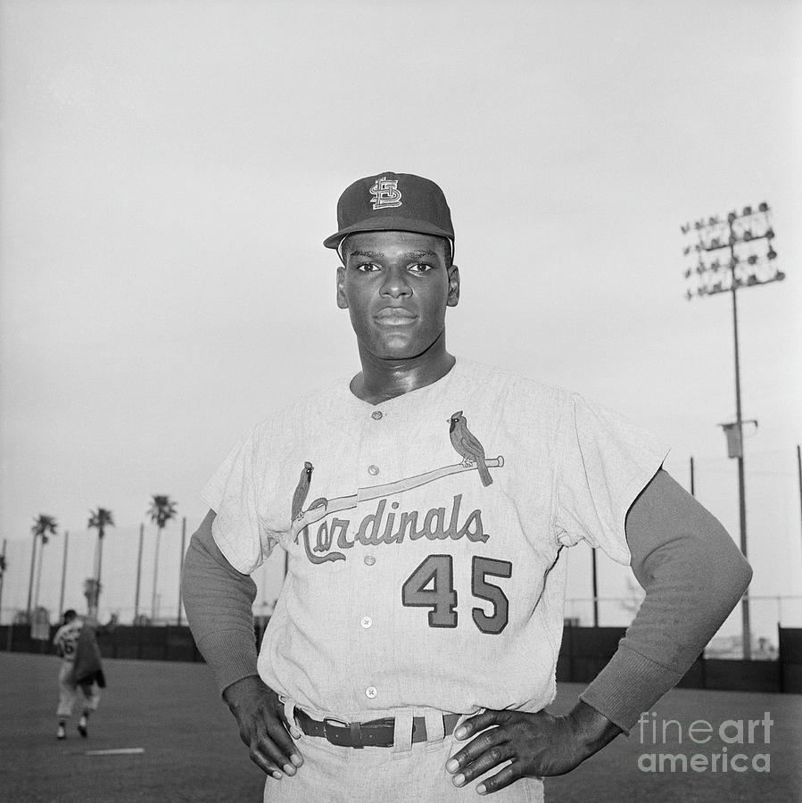 Cardinals Pitcher Bob Gibson Photograph by Bettmann