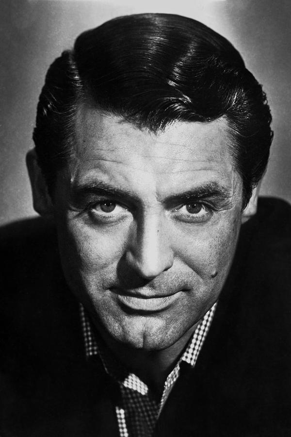 Cary Grant: Leading Man Leaning In Photograph by Globe Photos - Fine ...