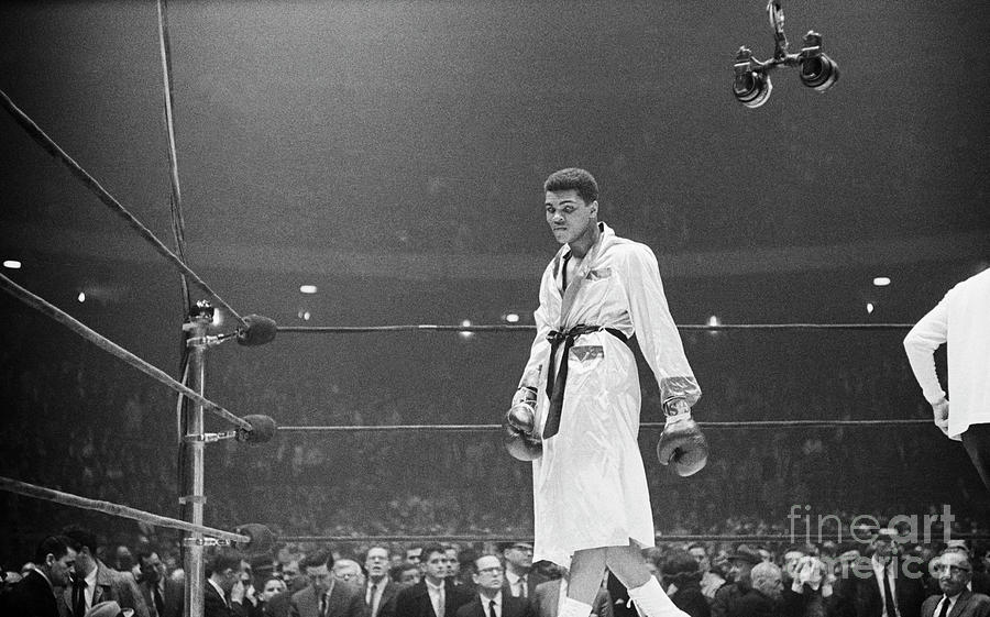 Cassius Clay Glaring At Crowd Photograph by Bettmann