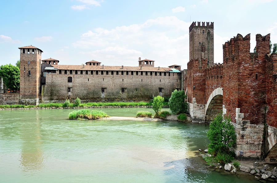Castelvecchio And Ponte Scaligero Photograph by Alxpin Castelvecchio And Ponte Scaligero Photograph by Alxpin