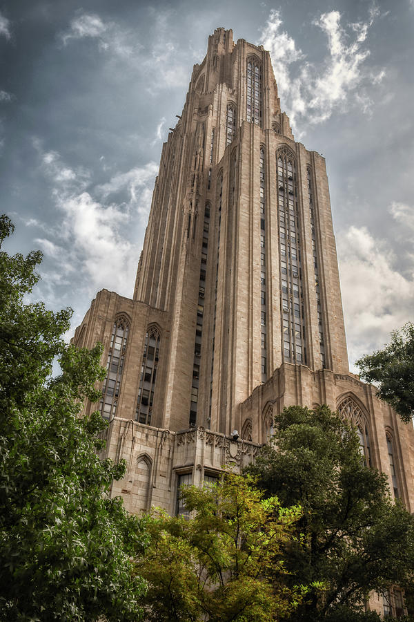 Pittsburgh Photograph - Cathredral Of Learning by Guy Whiteley