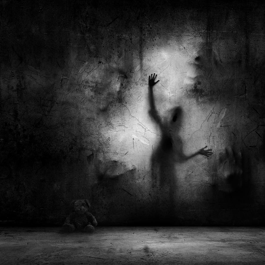 Black And White Photograph - Cauchemar by Sebastien Del Grosso