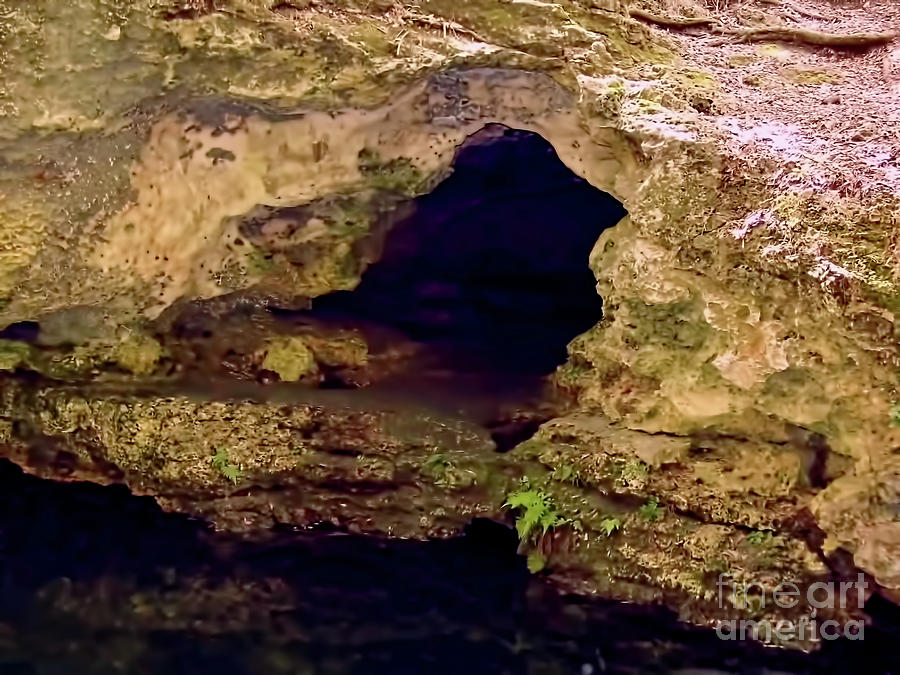 Cave At The Grotto Photograph by D Hackett - Fine Art America