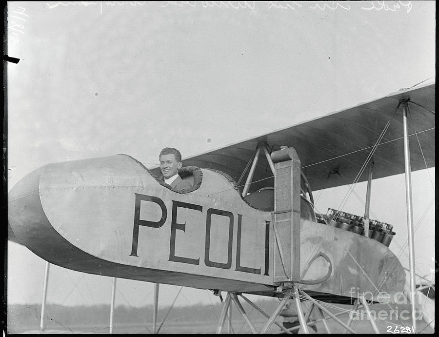 Cecil Peoli Ready For Flight Photograph by Bettmann