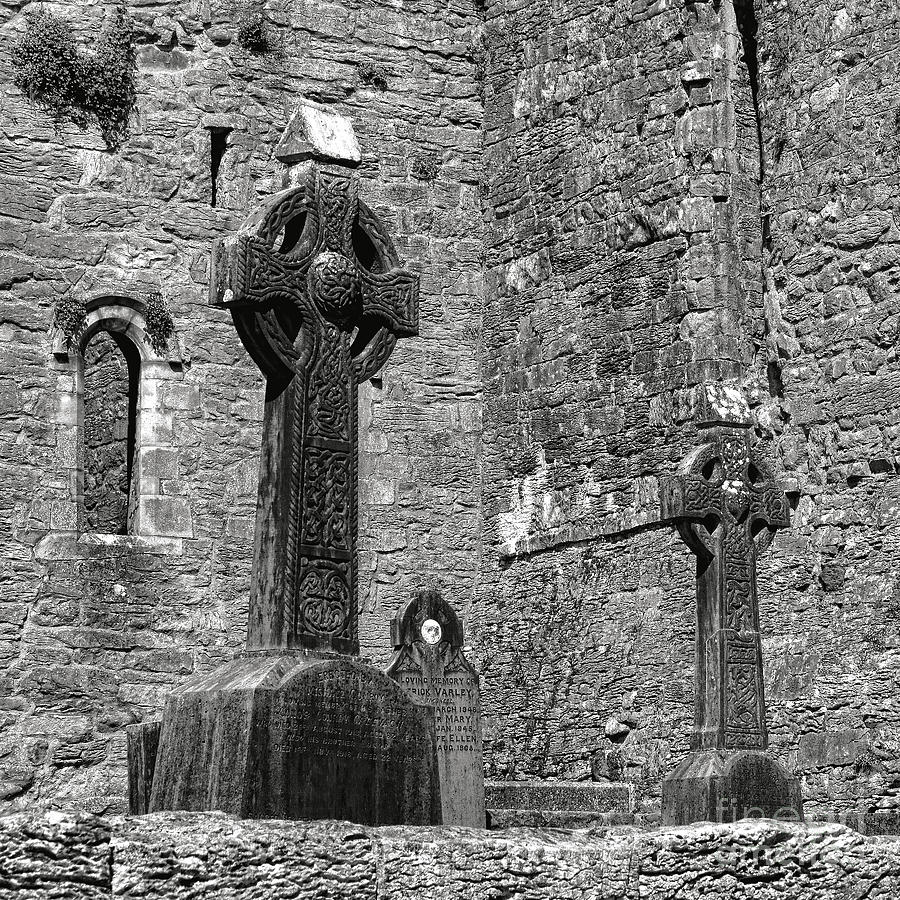 Celtic Cross at Cong Abbey Photograph by Olivier Le Queinec