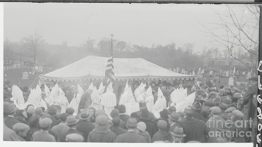 Cemetery Ceremony For Klansman William Photograph by Bettmann
