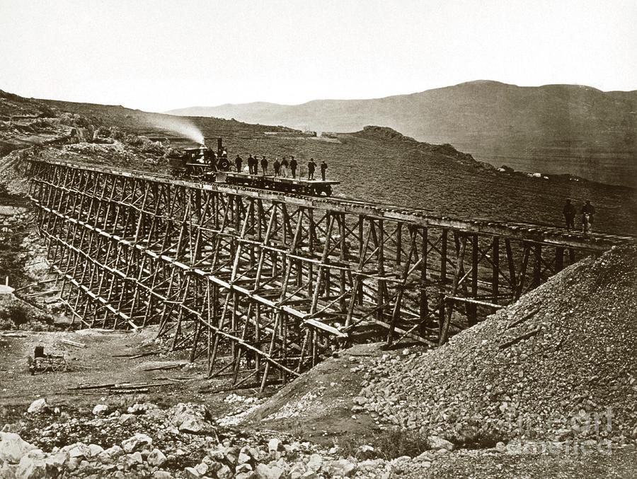 Transportation Photograph - Central Pacific Railroad Construction by Library Of Congress/science Photo Library
