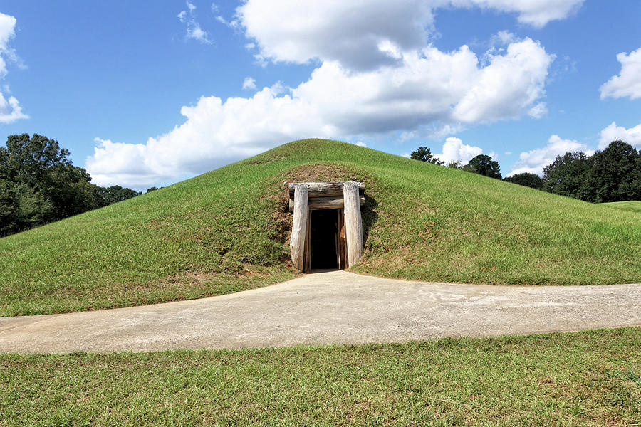 Indian Mound At Ocmulgee National Monument 1 Photograph by John Trommer ...