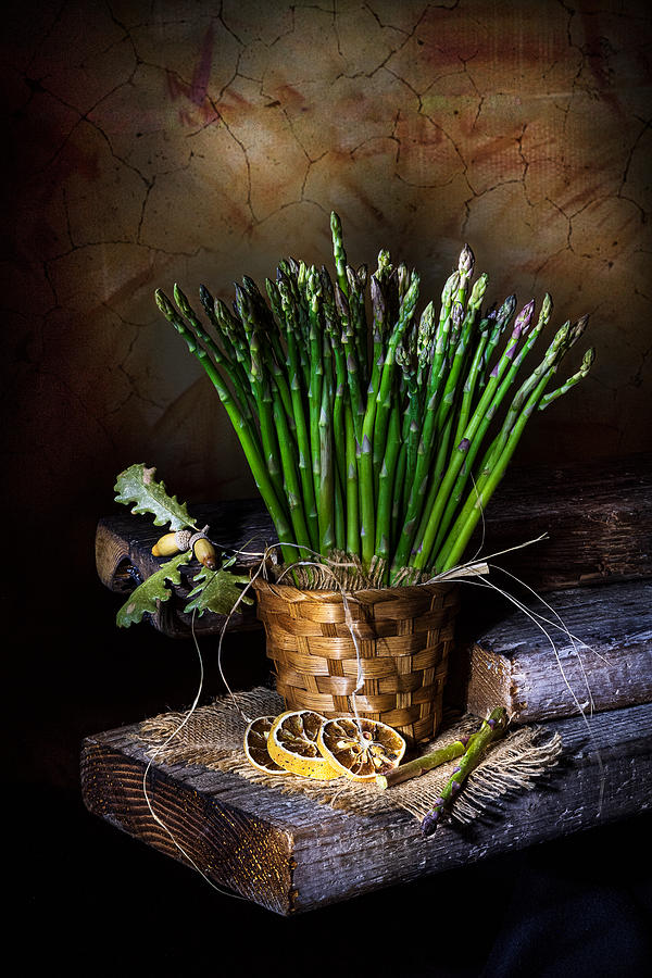 Vegetable Photograph - Cestino Di Asparagi by Felice Angelino