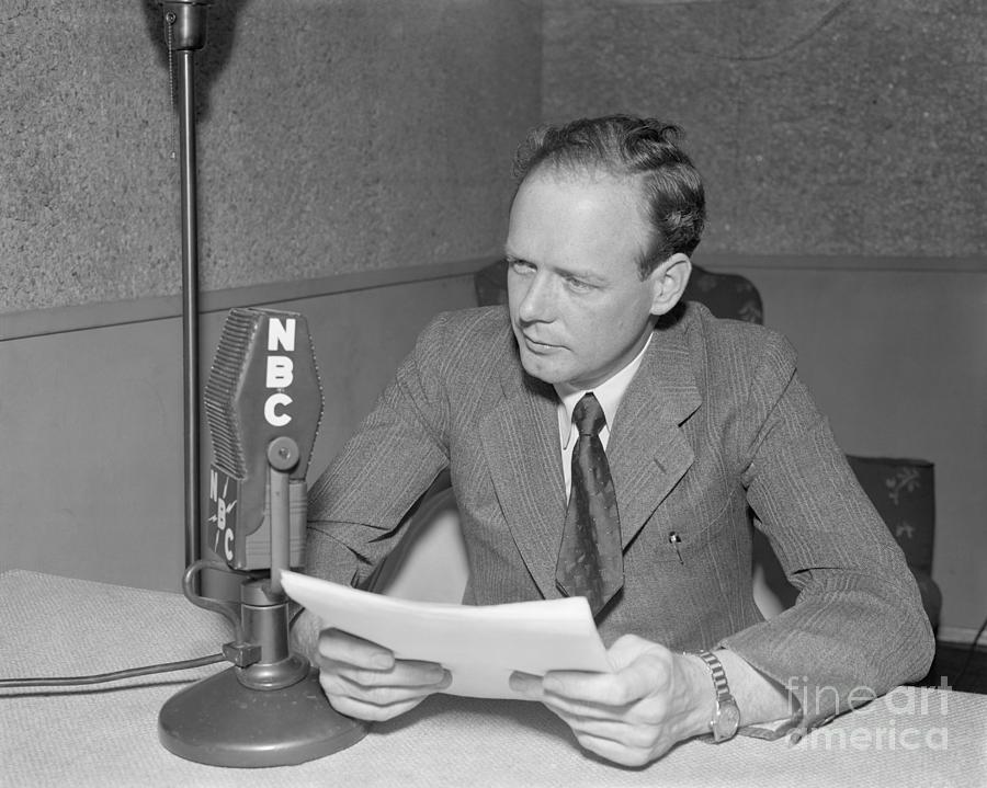 Charles Lindbergh Addressing Nation Via Photograph by Bettmann - Fine ...