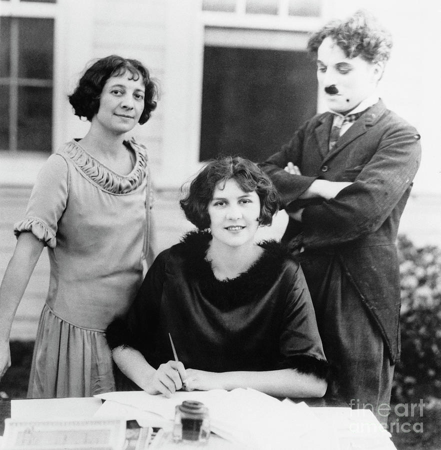 Charlie And Lita Grey Chaplin By Bettmann