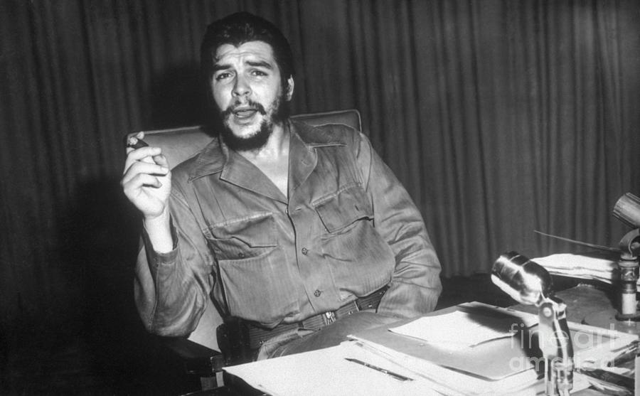 Che Guevara Ernesto Cuba Revolution Leader La tazza di vetro della pinta di vetro ha glassato lo Stein trasparente glassato la tazza della novità per il regalo perfetto 500ml della birra 