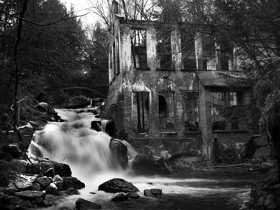 Black And White Photograph - Chelsea Ruin by Clive Branson