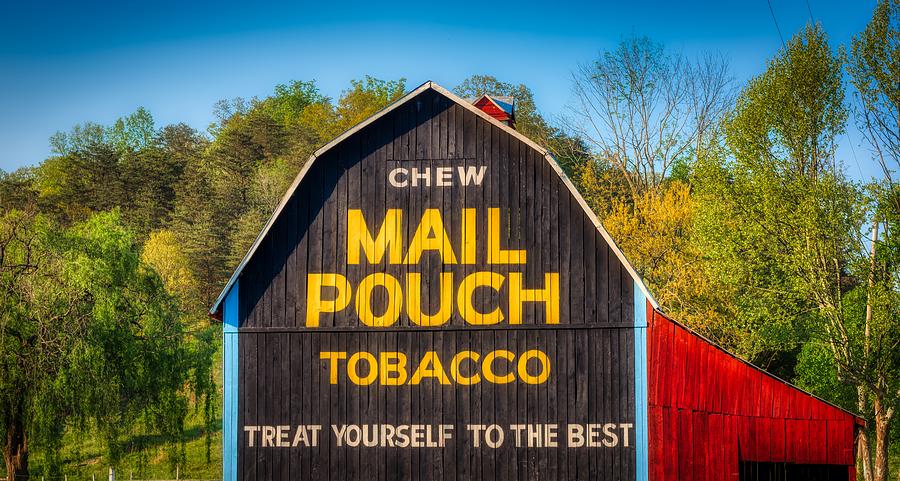 Barn Photograph - Chew Mail Pouch Barn by Mountain Dreams