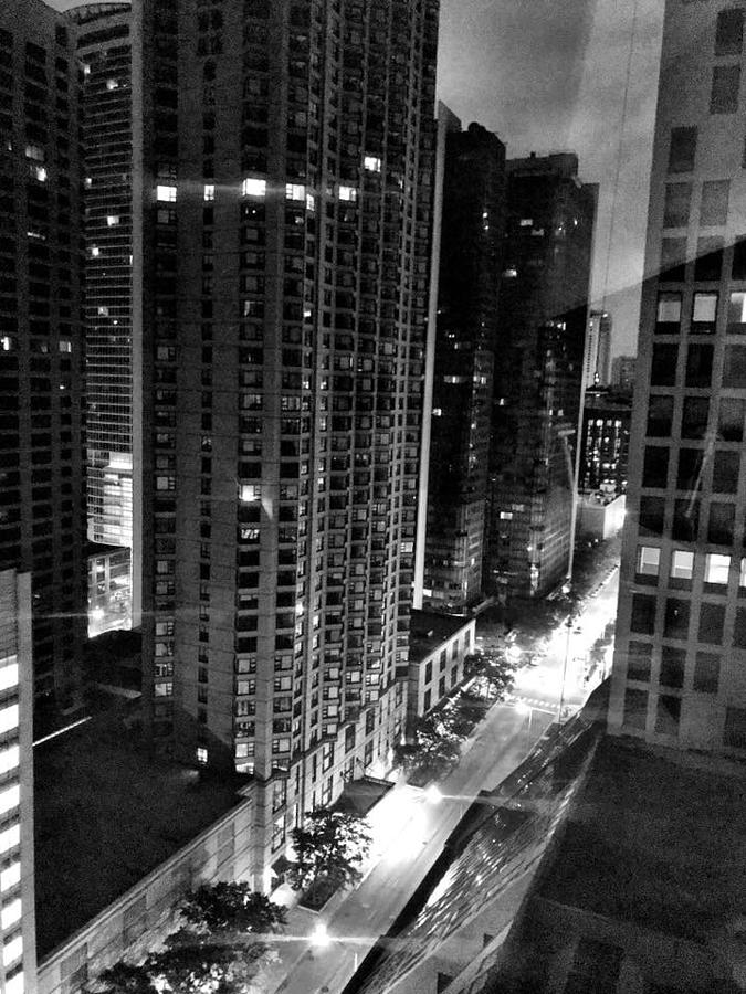 Chicago Photograph - Chicago, 3 AM by Leigh Ann Raab