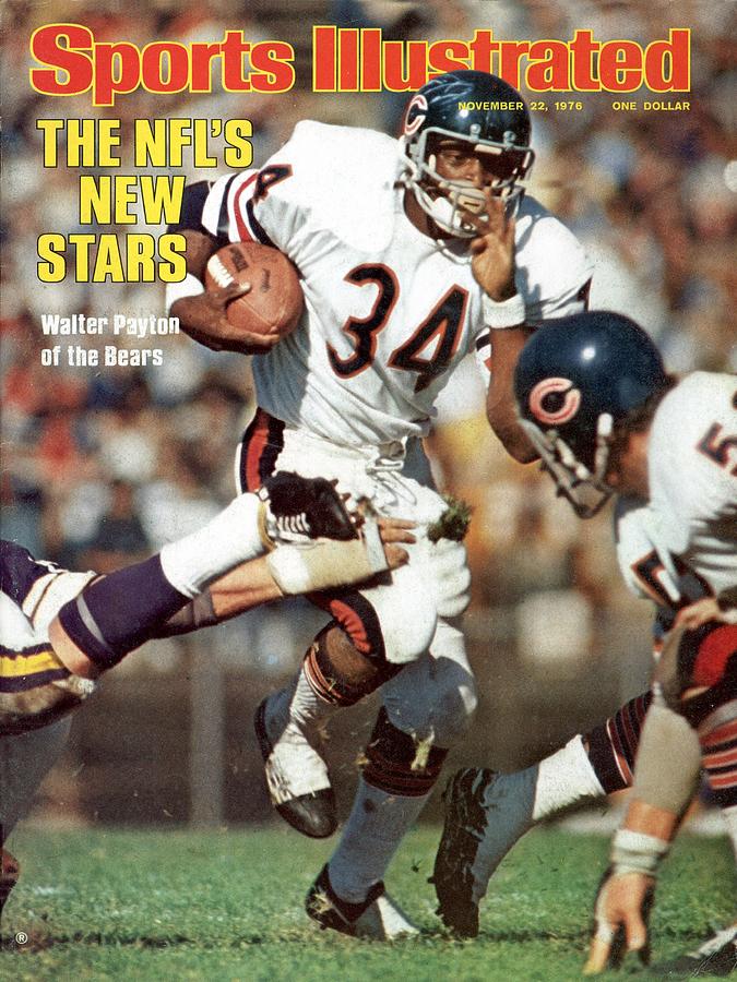 Magazine Cover Photograph - Chicago Bears Walter Payton... Sports Illustrated Cover by Sports Illustrated