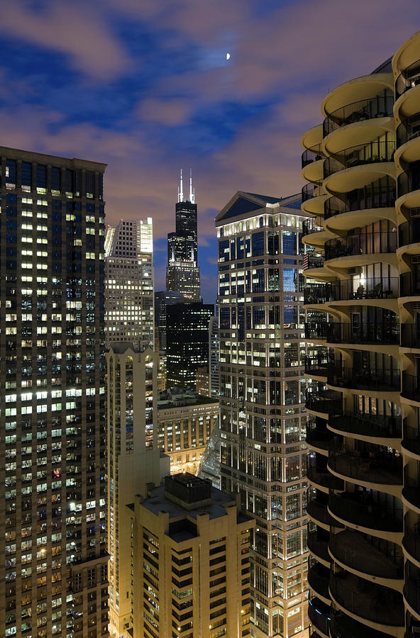 Chicago Loop At Dusk Photograph by Chrisp0
