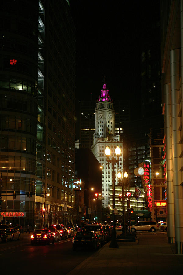 chicago streets at night